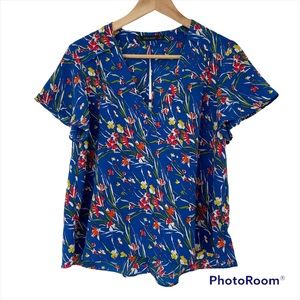 ZARA BLUE/RED FLORAL BLOUSE, V NECK, FLUTTER SLEEVES, PEEKABOO BACK, MED
